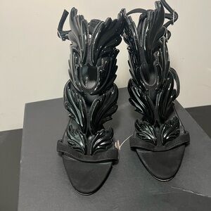 Giuseppe Zanotti Black Sculpted Heels